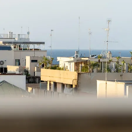 Апартаменты L'attico Del Centro Tra Il Petruzzelli Ed Il Mare Бари