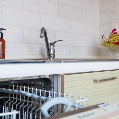 L'attico Del Centro Tra Il Petruzzelli Ed Il Mare Апартаменты Бари