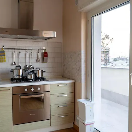 L'attico Del Centro Tra Il Petruzzelli Ed Il Mare Бари